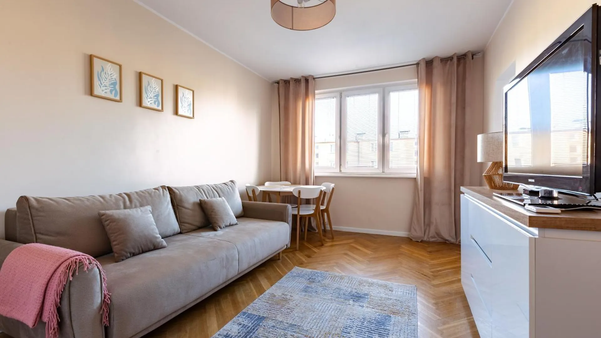 Park Reagana Cosy Studio Gdansk